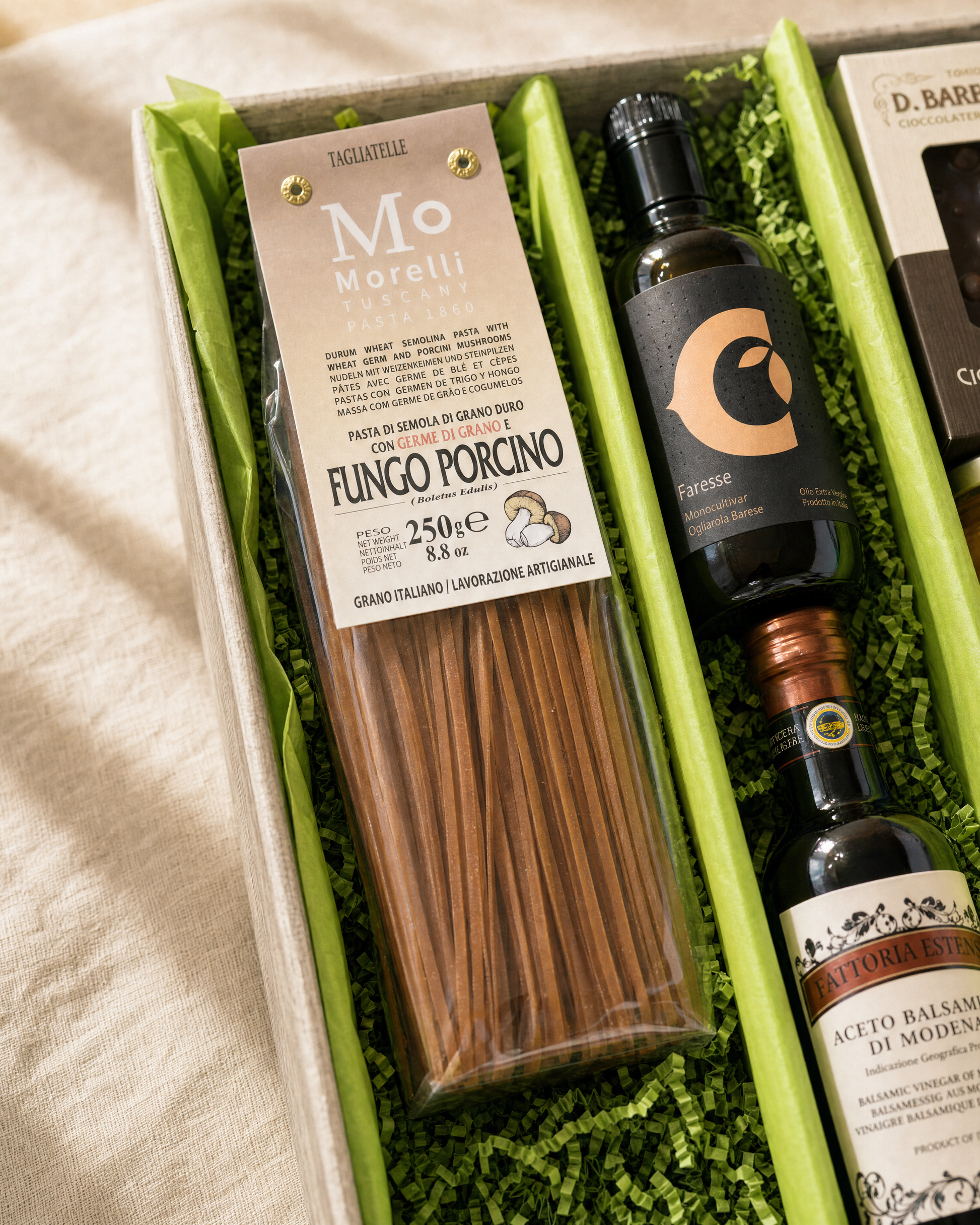 Tagliatelle ai Funghi Porcini im Geschenkkorb Eine Reise in den Süden