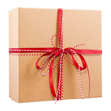 Geschenkbox groß aus Kraftpapier mit rotem Band