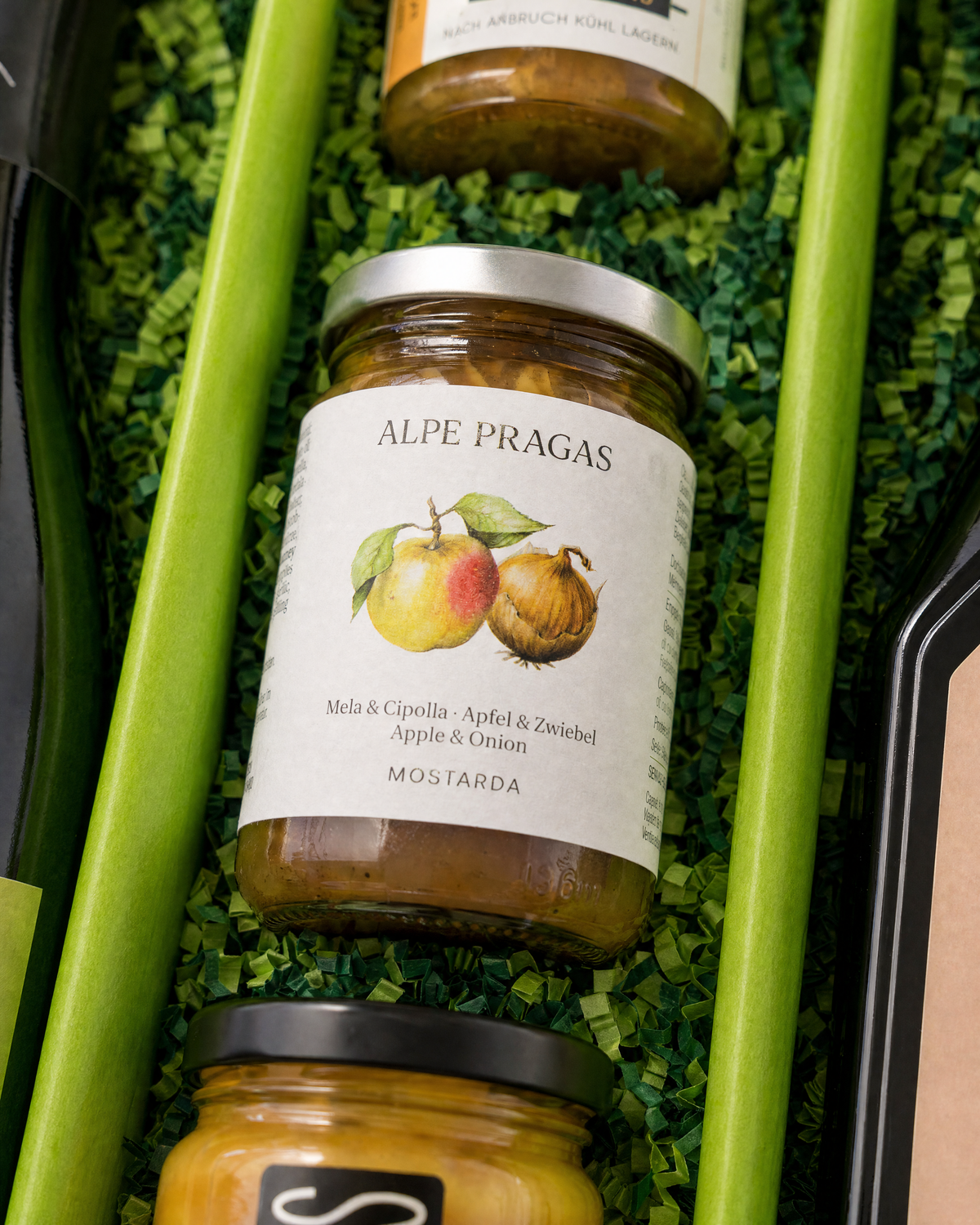 Alpe Pragas Mostarda Apfel & Zwiebel im Gourmet Geschenk Apfelgenuss