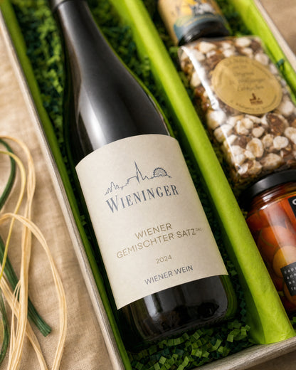 Weingut Wieninger Wiener Gemischter Satz DAC 2024 im Gourmet Geschenk Wiener Genuss