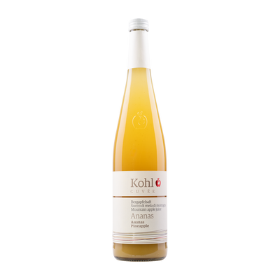 Apple juice with pineapple