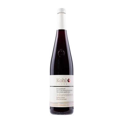 Apple juice with blackcurrant